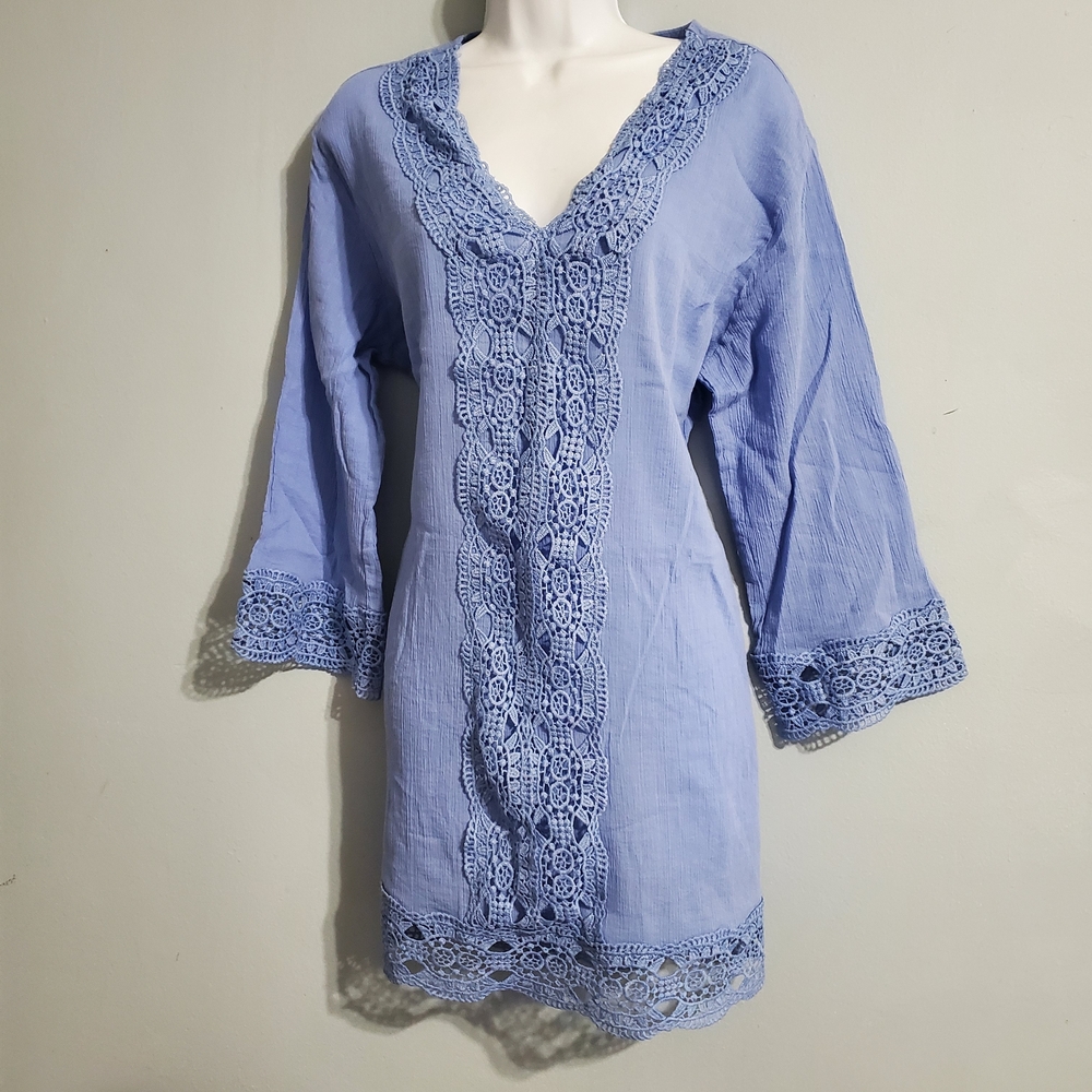 Isaac Mizrahi Light Blue Lace Accent Tunic